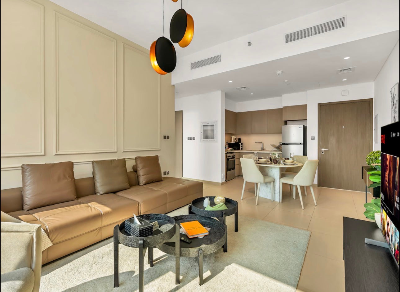 DXB Burj Khalifa (Special offer 2 nights for the price of 1 🇦🇪)