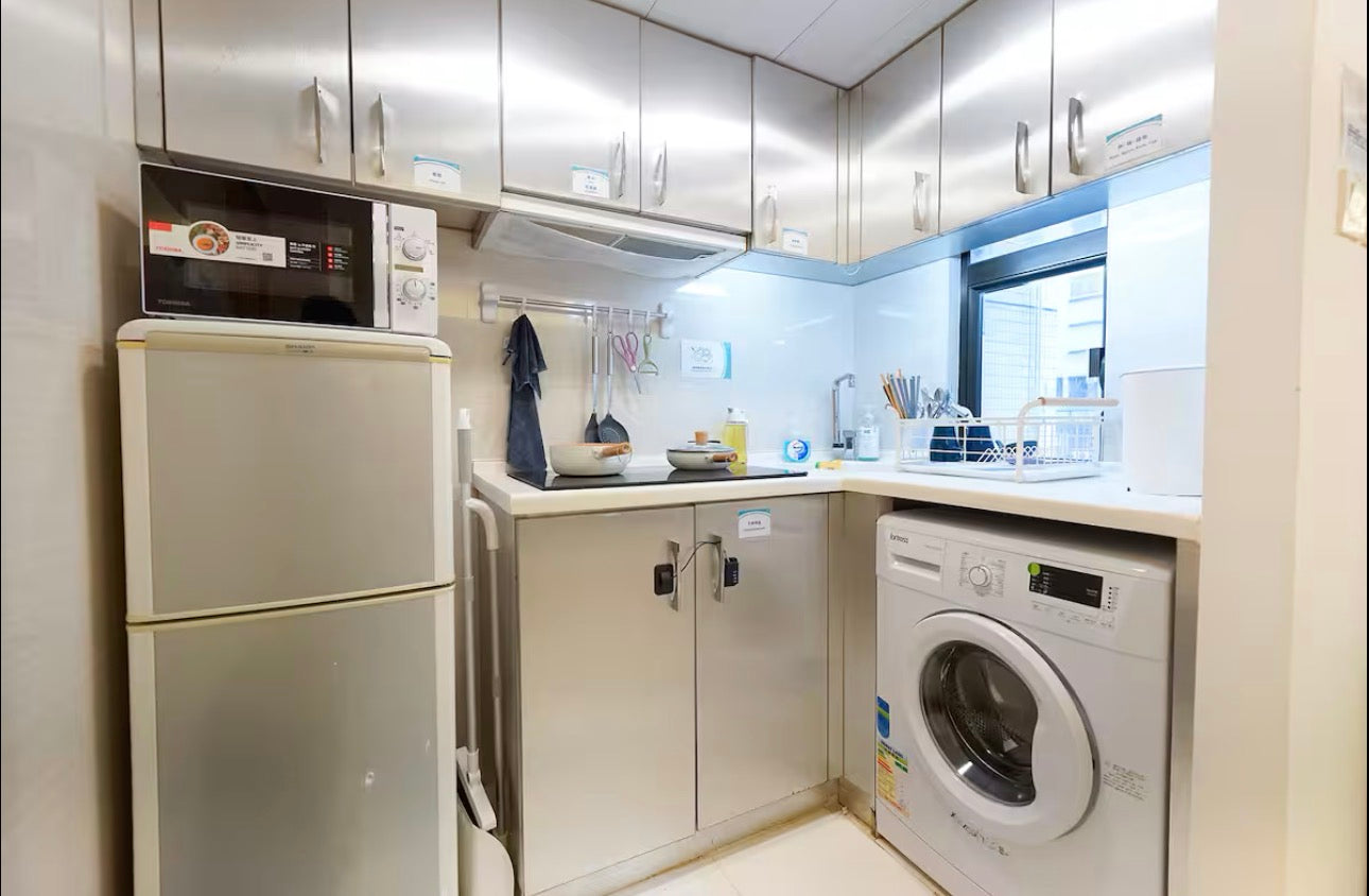 Wan Chai Holiday Home (10 Days Package, Hong Kong 🇭🇰)