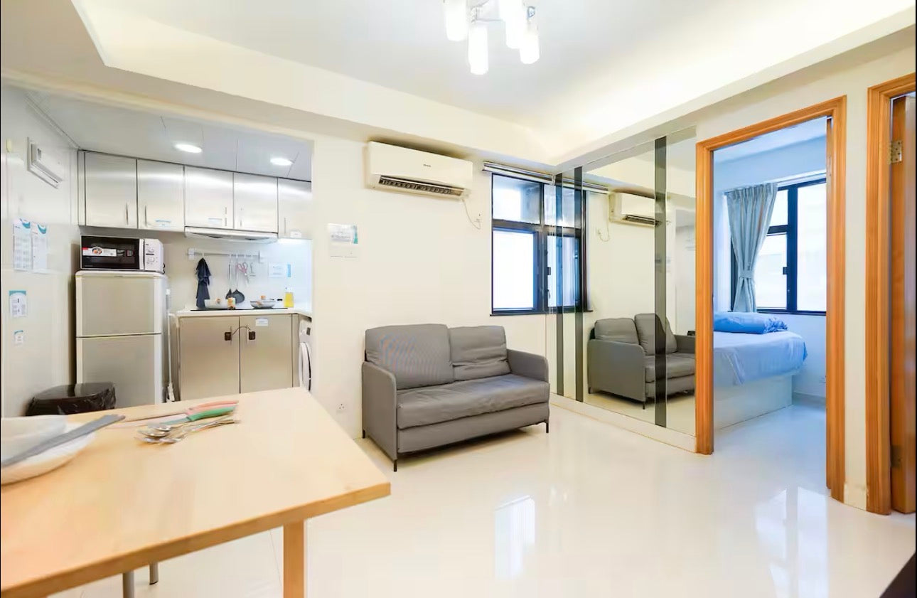 Wan Chai Holiday Home (10 Days Package, Hong Kong 🇭🇰)