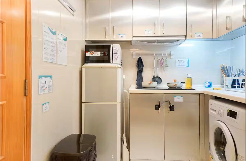 Wan Chai Holiday Home (10 Days Package, Hong Kong 🇭🇰)