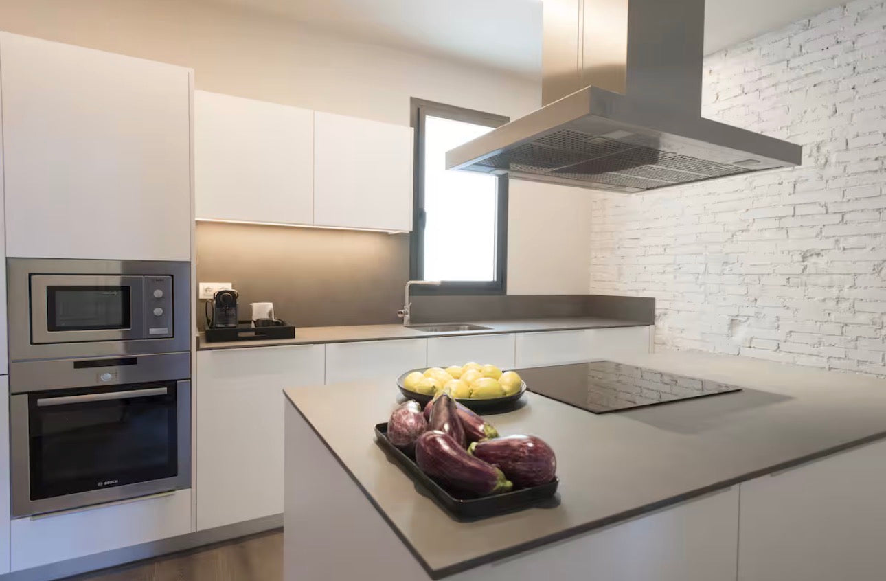 Gaùdi Building (Barcelona Weekly package) 🇪🇸