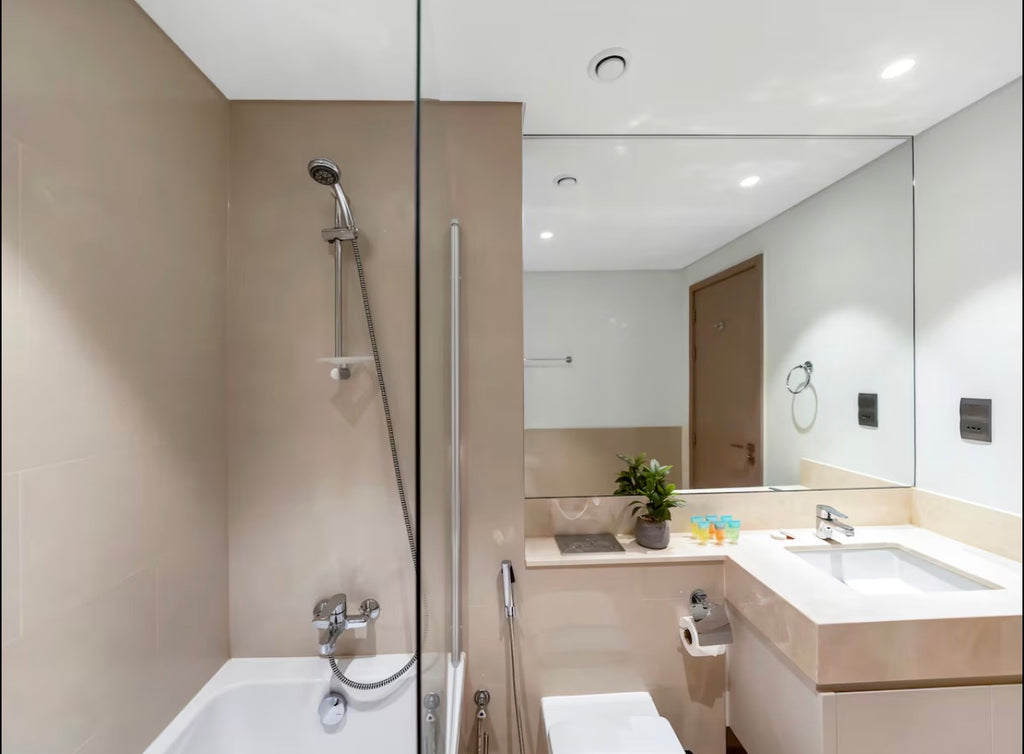 DXB Burj Khalifa (Special offer 2 nights for the price of 1 🇦🇪)